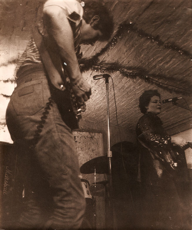 04 Richard Famous and Vi Subversa, The Vault, Brighton 1977